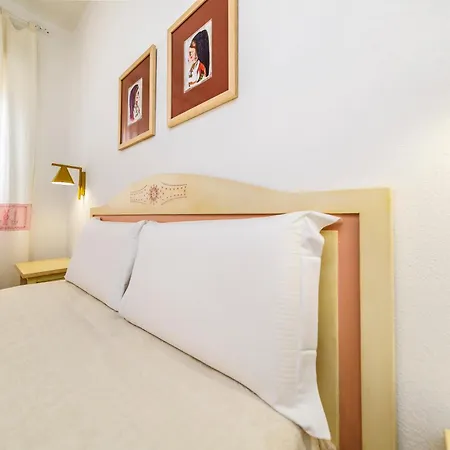 Bed & Breakfast Ng Ammentos 3*