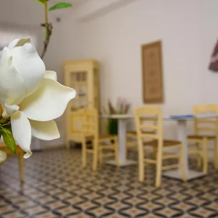 Ng Ammentos Bed & Breakfast 3*